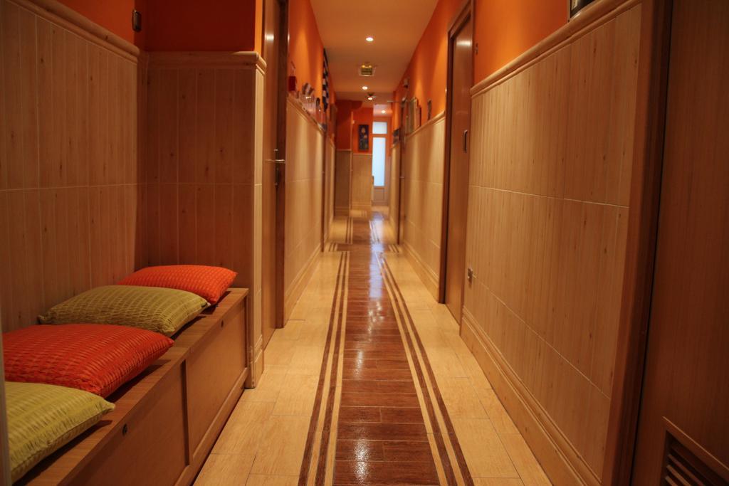 Pension Izar Bat San Sebastián Room photo